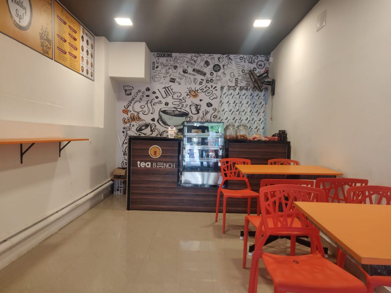 Tea shop franchise interior
